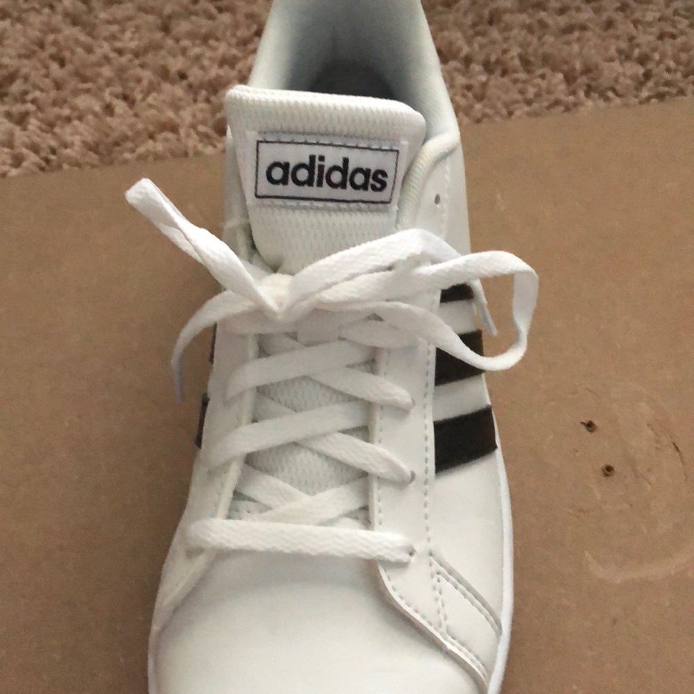 Adidas Superstar - Picture 4 of 5